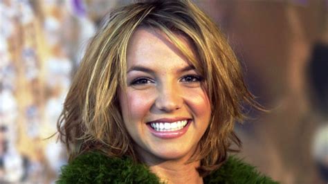 Britney Spears Felt ‘ugly’ Growing Up Had ‘bad Teeth’ And Needed Bangs Hollywood Life