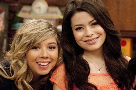 Are You More Carly Shay Or Sam Puckett From ICarly Carly Icarly