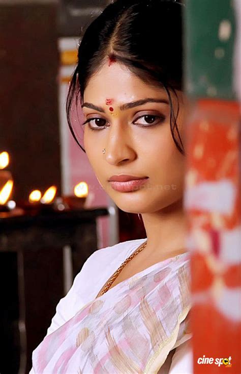 Vijayalakshmi agathiyan (tamil actress) marriage, husband, biography. Vijayalakshmi (tamil Actress) - JungleKey.in Image #150