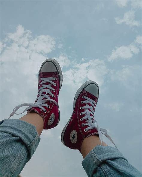 Converse Aesthetic Shoes Wallpaper Red Converse Shoes Converse Aesthetic