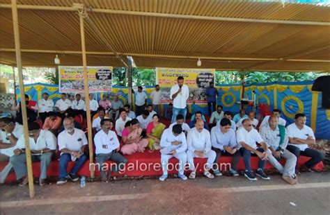 Mangalore Today Latest Main News Of Mangalore Udupi Page Suratkal Toll Gate Issue