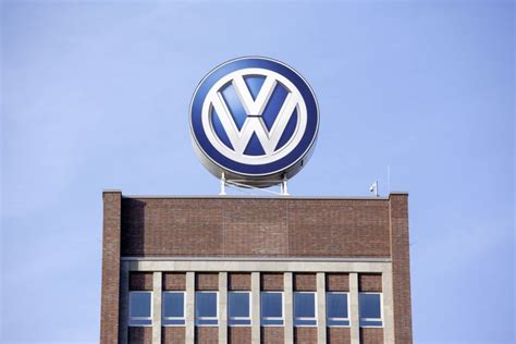 Erstmals Auf Der Iaa Zu Sehen Neues Vw Logo Und Id3