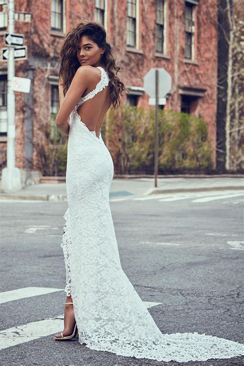 The Naked Wedding Dress Is Officially A Trend Harpersbazaaruk Backless Mermaid Wedding Dresses