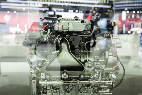 Cadillac 42l Twin Turbo V 8 Dohc Lta Engine Pictures Photos Gm