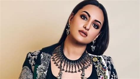 Sonakshi Sinha Dabangg Made Me Realise What My True Calling Is India Today