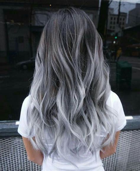 Is grey hair still in style 2020. 10 Hi-Fashion Gray Hair Styles for Trendy Gals - Hair ...