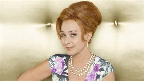 Must Hear Tv Annie Potts Talks Turkey About Gcb And Chick Fil A