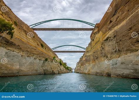 kanaal van korinthe en bruggen stock afbeelding image of zomer buiten 170408795