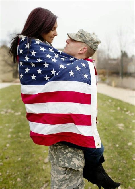Pin By Morgan Neuens On Deployment ♡ Army Photography Military Photography Couple