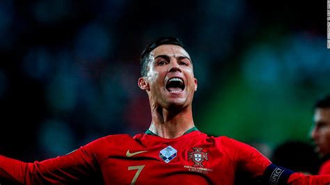 The Iconic “si” Celebration Of Cristiano Ronaldo Twift