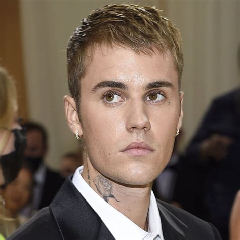 Justin Bieber Shows Signs Of Recovery After His Facial Paralysis