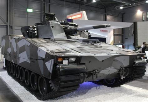 Bae Systems Hägglunds Ofrece Su Vehículo De Combate De Infantería Cv 90
