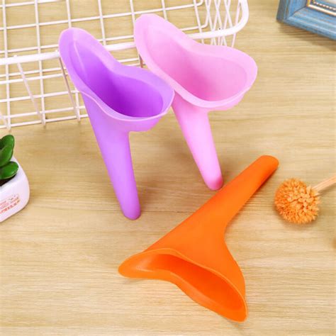 Travel Stand Portable Female Women Pee Device Urinal Camping Funnel Pee