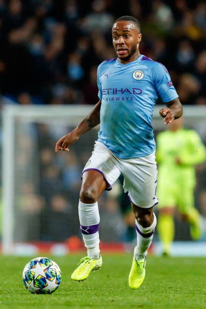 Raheem sterling pokes fun at himself as fans compare his running style to viral video raheem sterling's unique running style has been mocked on social media again sterling saw the funny side, retweeting the video and actually calling it accurate Pin by Antoniorivera on Mancity. Mcsa in 2020 | Raheem ...