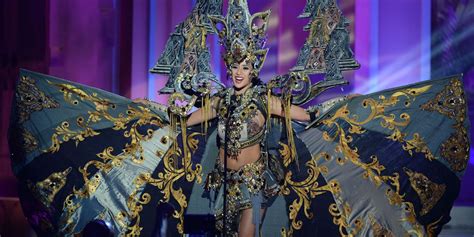 miss indonesia wins best national costume at miss universe 2014