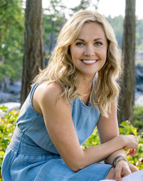 Chesapeake Shores Season 2 Is Bree O’brien Emilie Ullerup Moving Back From Chicago For Good