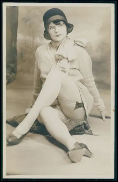 FRENCH NUDE WOMAN Open Legs Up Biederer Original Old C1925 Photo