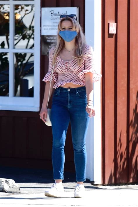 Ava Phillippe In Denim Visit Brentwood Country Mart 01 Gotceleb