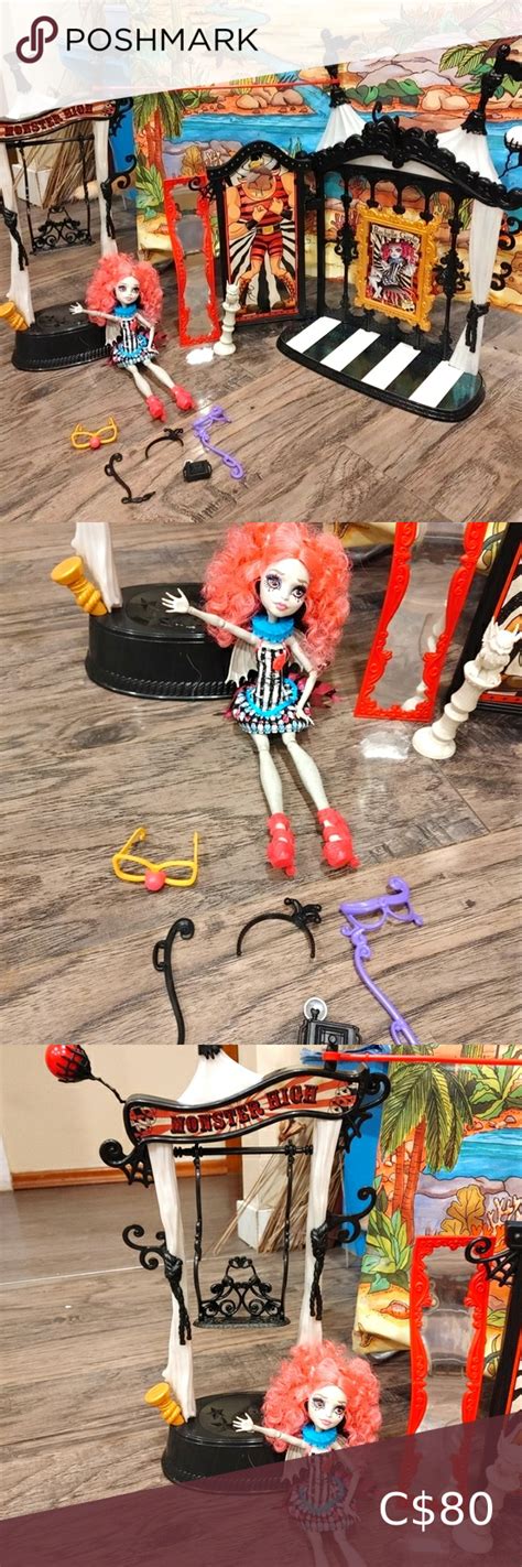 Monster High Freak Du Chic Circus Scaregrounds Rochelle Goyle Doll