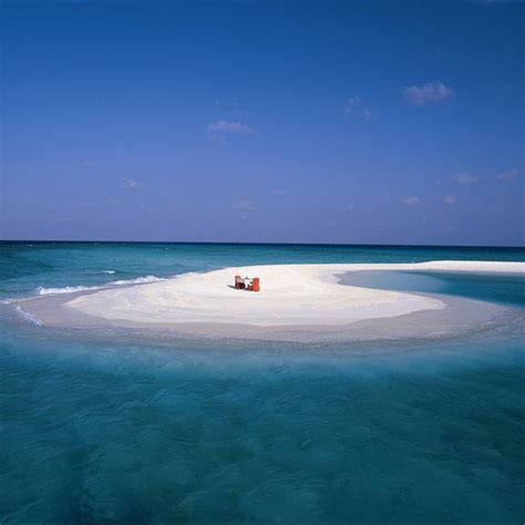 Sandbank Dining Banyan Tree Vabbinfaru Maldives Photo On Sunsurfer