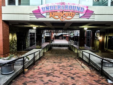 The Underground In Atlanta Ga Editorial Stock Image Image Of Excitement Tourists 118962604