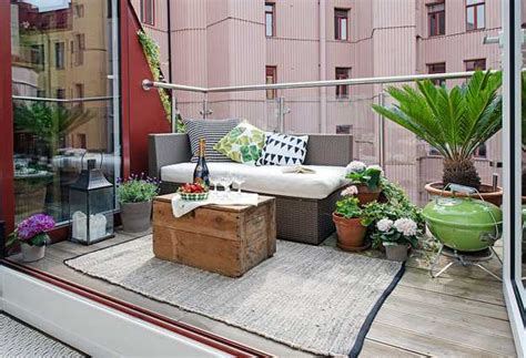21 Lovely And Functional Small Terrace Design Ideas