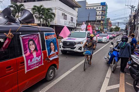 Robredo Supporters Defy Davao City Hall Hold Caravan Sans Permit