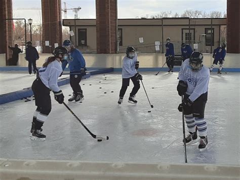 Youth Ice Hockey Plays On In Longmont The Longmont Leader