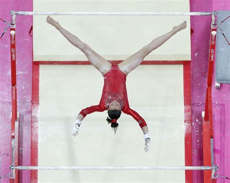 30 Inspiring Action Photos Of The Us Womens Gymnastic Team Worthy