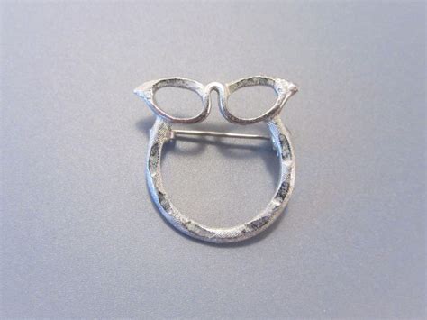Vintage Cats Eye Eyeglass Holder Brooch Pin Silver Tone Etsy