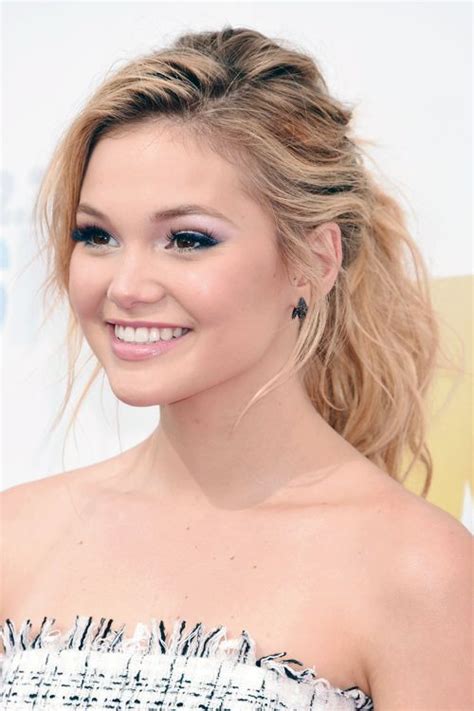 Olivia Holts Hairstyles And Hair Colors Steal Her Style Beautiful