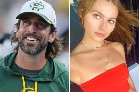 How Many Girls Has Aaron Rodgers Dated Looking At Jets Qbs Relationship History Sportszion