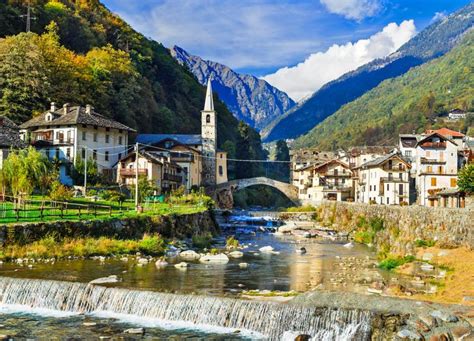 12 Incredible Places In The Italian Alps Almost Too Beautiful To Be Real