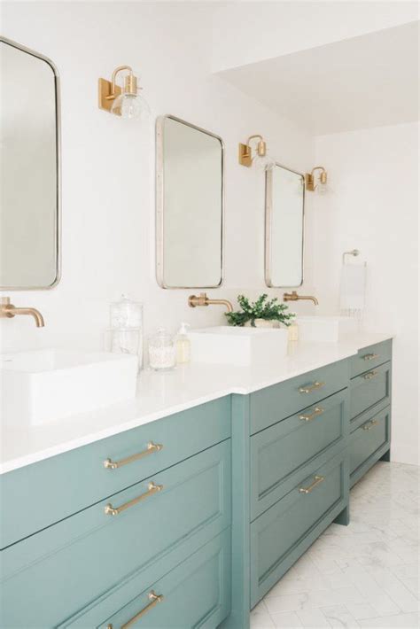 25 Green Cabinet Ideas And Inspiration Hunker Bathroom Cabinets