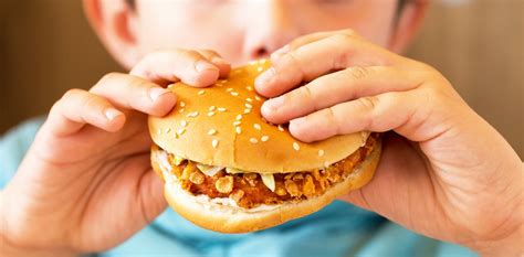 This junk food can be harmful to the body, if not consumed properly or too much of it is consumed. Children are far from protected from junk food ads ...
