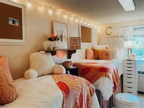 Tutwiler Dorm At Alabama Cozy Dorm Room Dorm Room Colors Dorm Room Styles