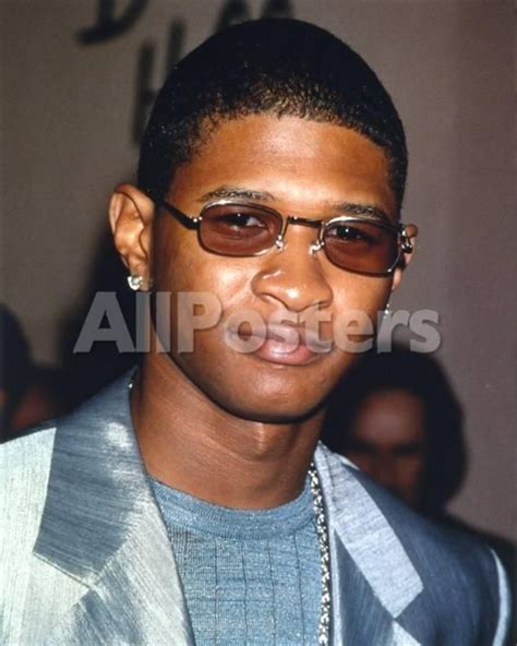 Usher Portrait In Silver Coat People Photo 20 X 25 Cm Movie Stars