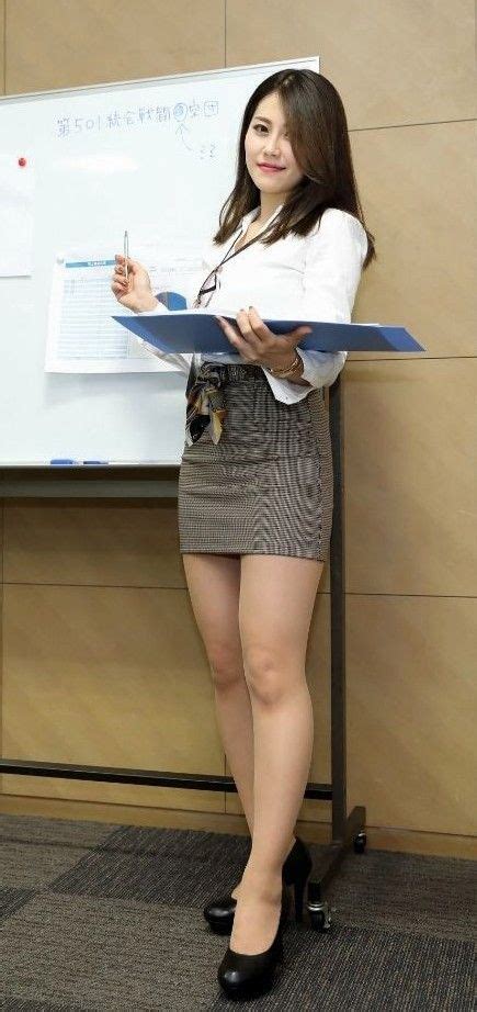 Beautiful Legs Beautiful Asian Women Tight Skirt Chloe Grace Korea