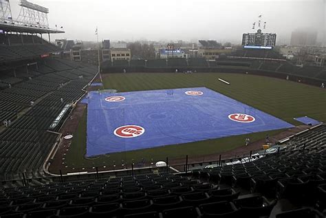 Wrigley Field Chicago Cubs Seek Permit For Rooftop Blocking Sign