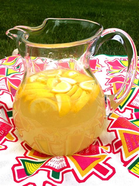 Best Ever Homemade Freshly Squeezed Lemonade Recipe Recipe Lemonade Recipes Homemade