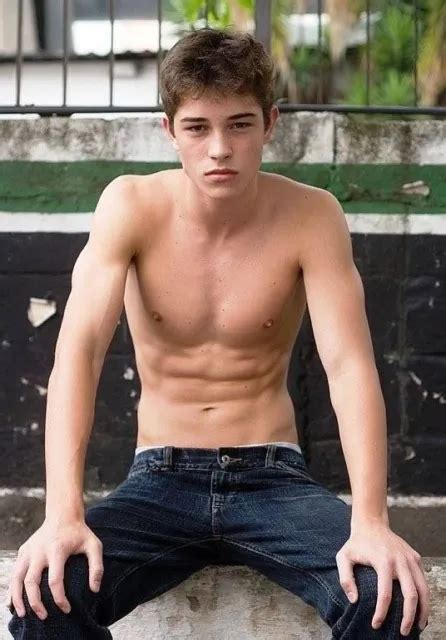 Shirtless Male 18 Year Old Frat Jock Dude In Jeans Cute Guy Photo 4x6 C658 4 29 Picclick