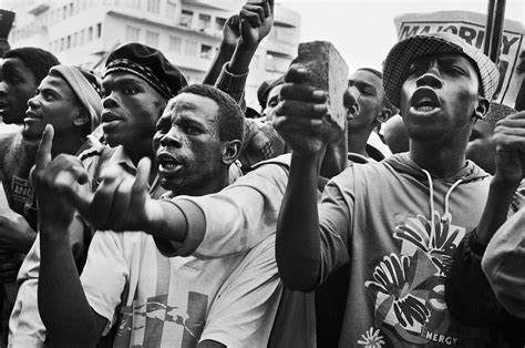 ‘rise And Fall Of Apartheid At Center Of Photography The New York Times