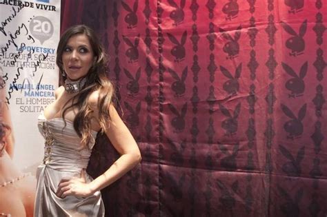Julia Orayen En La Portada De Julio De Playboy Publimetro M Xico