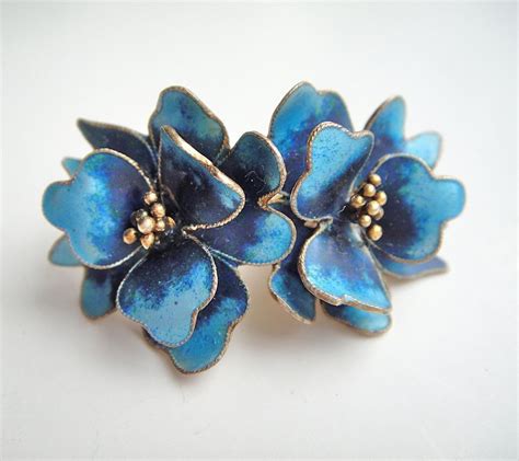 Pin By Pinner On On Friday Flora Wore Florals Flower Jewellery Jewelry Art Floral Jewellery