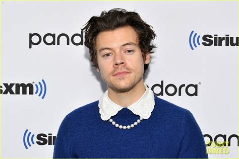 photo harry styles pearl necklace mc dating quote 06 photo 4444778 just jared