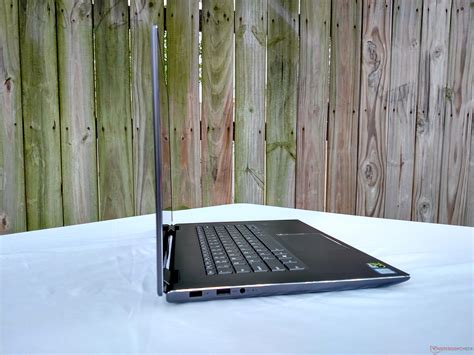 Lenovo Yoga 720 15ikb 7700hq Fhd Gtx 1050 Laptop Review