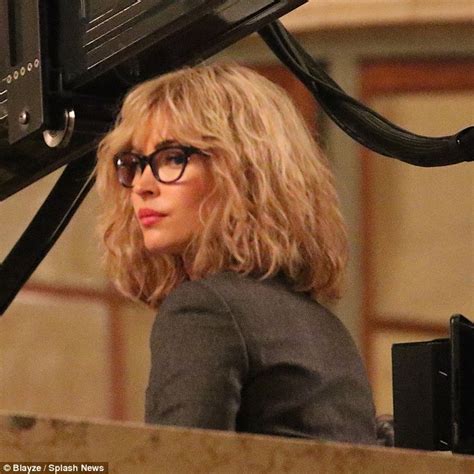 Megan Fox Continues To Model Her New Blonde Do On The Nyc Set Of