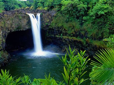 Rainbow Falls Hilo United States Hawaii Afar
