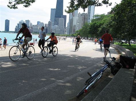 Cycle Through Chicago On The Chainlink Hazon