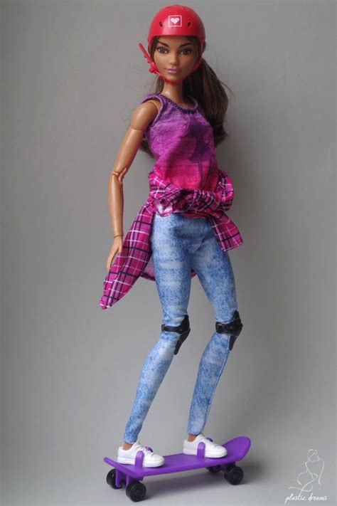 Plastic Dreams Dolls Barbie Et Miniatures Made To Move Barbie Doll